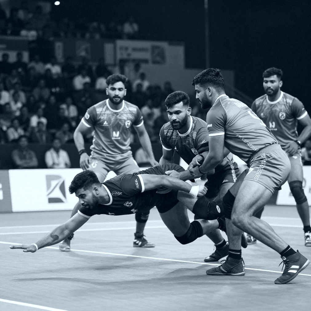 শুরুর সাতের বাইরে পবন সে রাওয়াত: ইরান ফাইনালে ভারতের ঝুঁকির হিসাবটা আসলে কোথায় লেখা আছে?